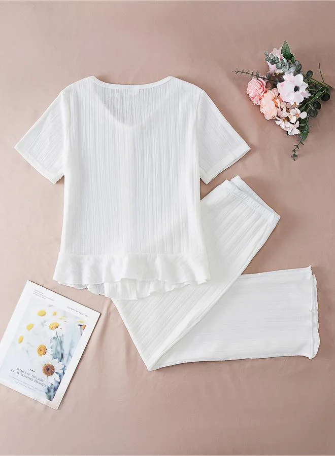 تايك تو طقم بلوزة بملمس بارز وحافة مكشكشة وبنطال بيجاما